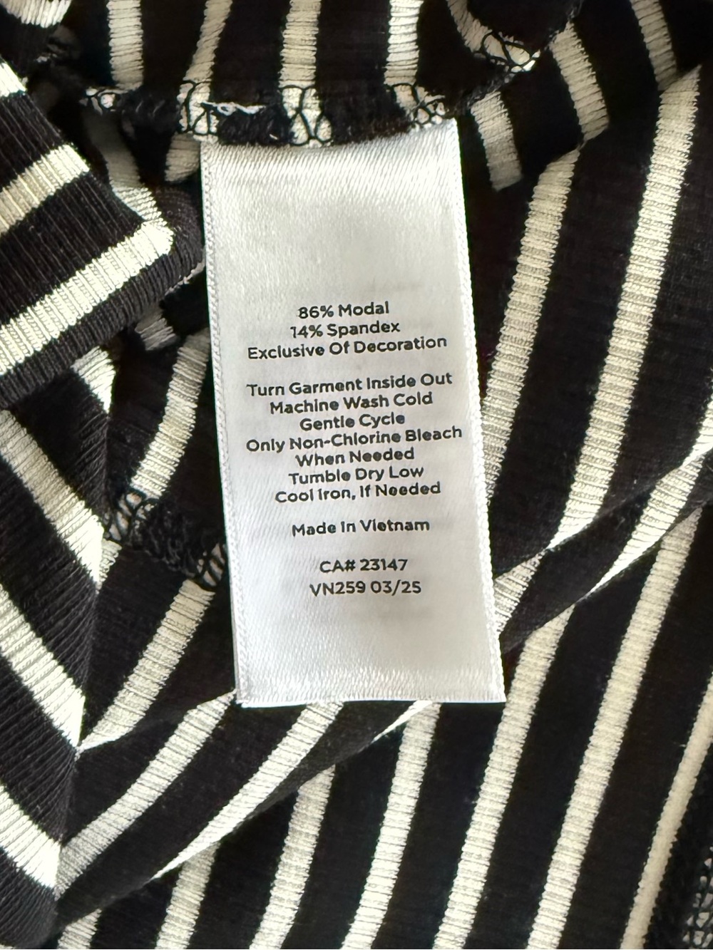 NWT T by TALBOTS Black & White Stripe Long-Sleeve Henley Top SZ M (17" P2P) - Picture 13 of 13